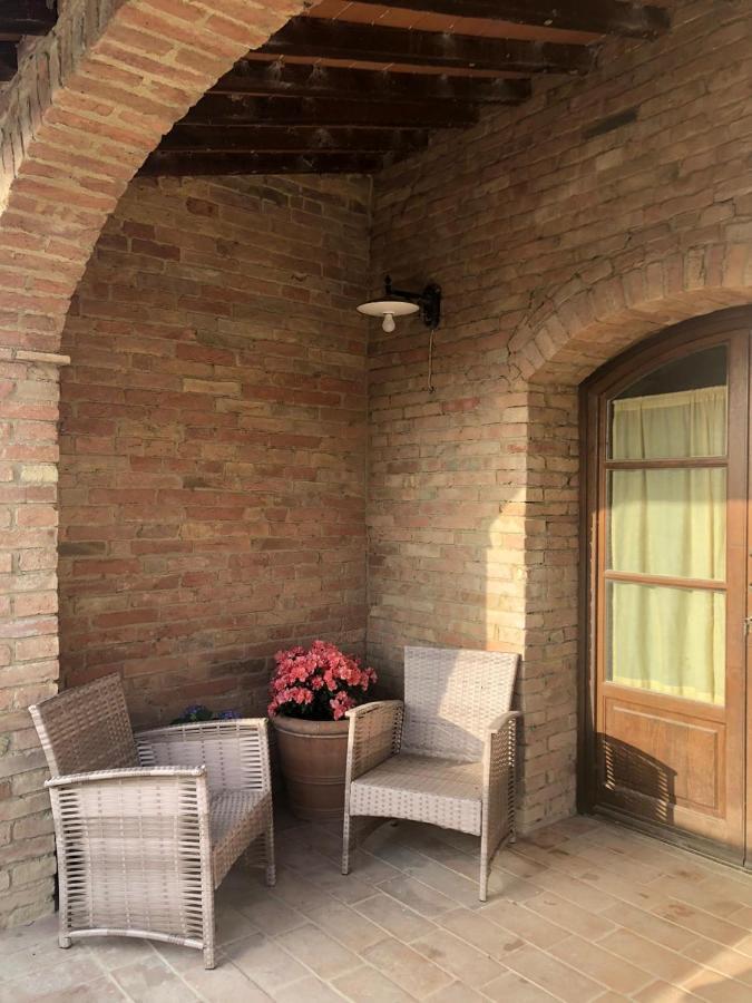 La Casina Di Helen Apartment Montalcino Ngoại thất bức ảnh