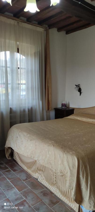 La Casina Di Helen Apartment Montalcino Ngoại thất bức ảnh